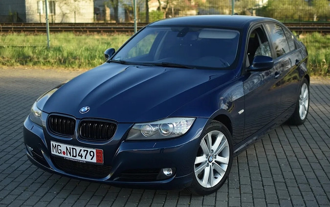 BMW Seria 3 cena 31900 przebieg: 272000, rok produkcji 2011 z Czarne małe 436